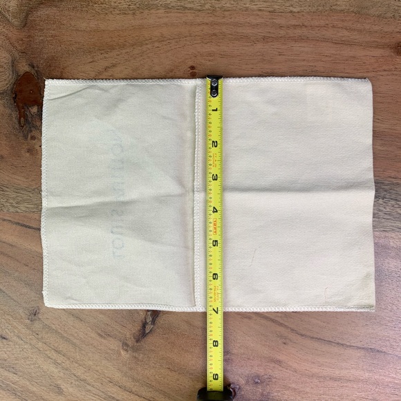 Louis Vuitton Box, Dust Bag and Shopping Bag - Picture 7 of 13